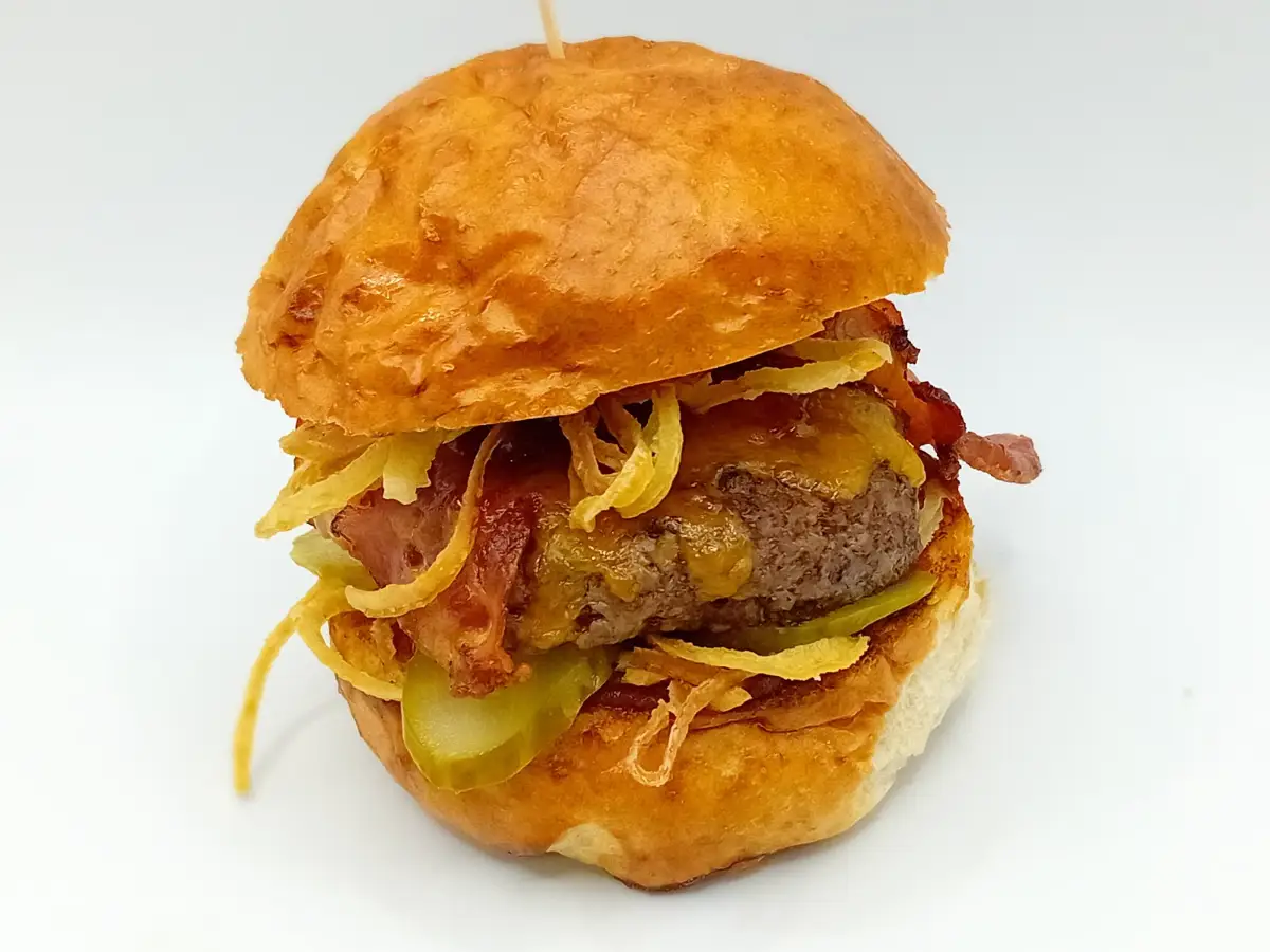 Burger z rychlého občerstvení